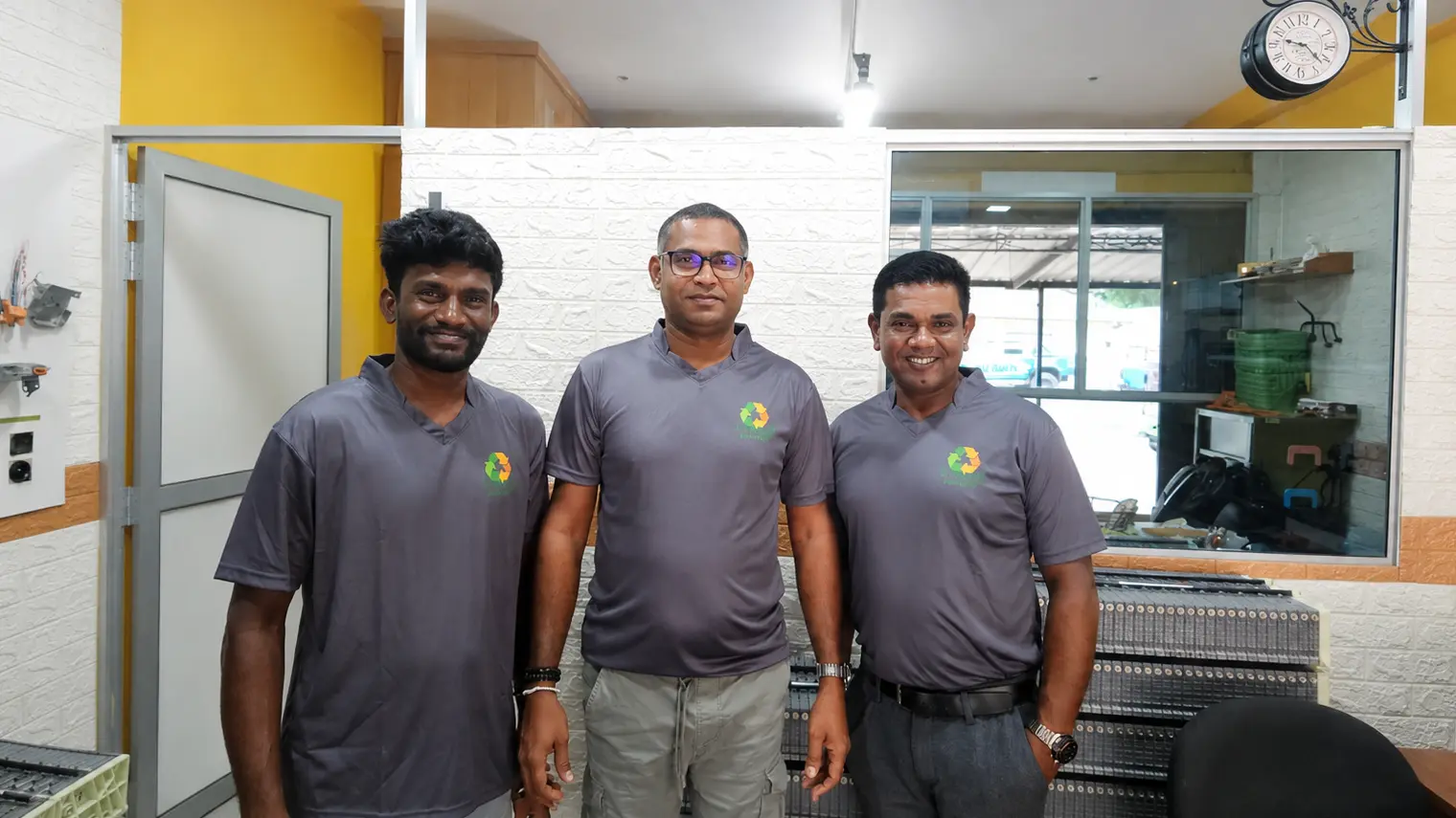 Hybrid Revolt specialist team at the Nugegoda workshop